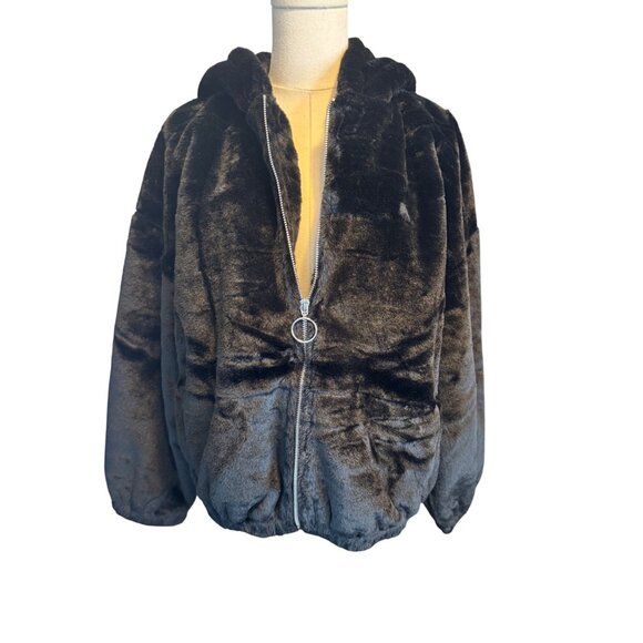 NWT Pretty Little Thing Small Faux Fur Hooded Jacket Black Plush Polyester - Picture 6 of 16